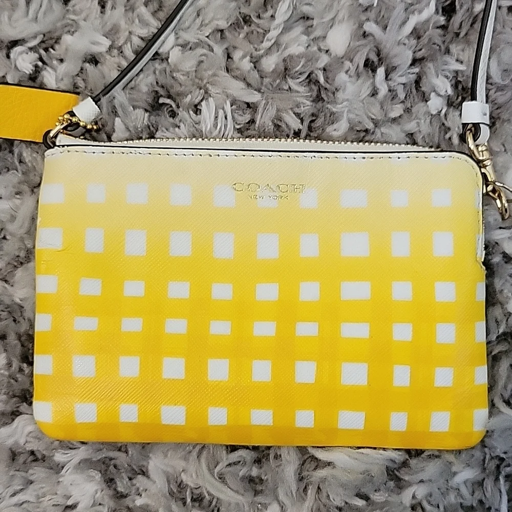 Coach Wristlet - Picture 3 of 8